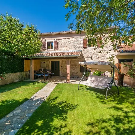 Дом отдыха Ladonja, A Charming And Cozy In A Rustic Setting Gradisce (Istria)