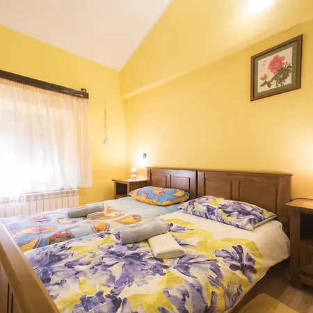 Ladonja, A Charming And Cozy In A Rustic Setting