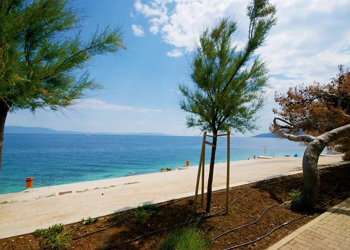 Ladonja, A Charming And Cozy In A Rustic Setting Vikendica